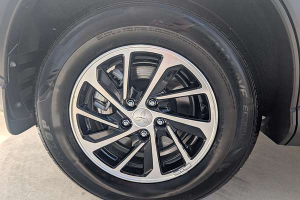 2024 Mitsubishi Eclipse Cross ES YB