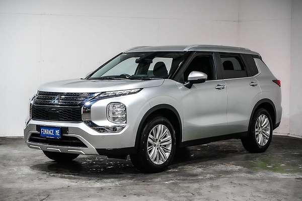 2024 Mitsubishi Outlander LS ZM