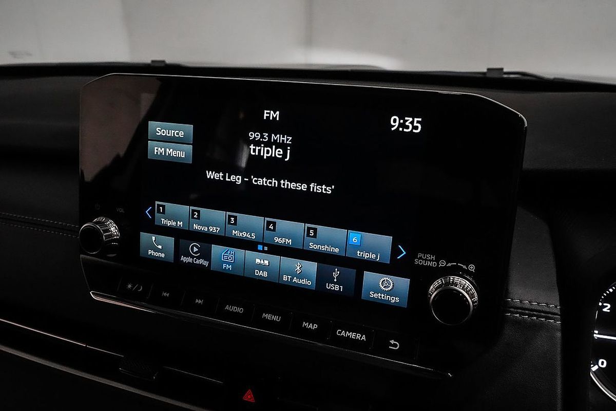 2024 Mitsubishi Outlander LS ZM