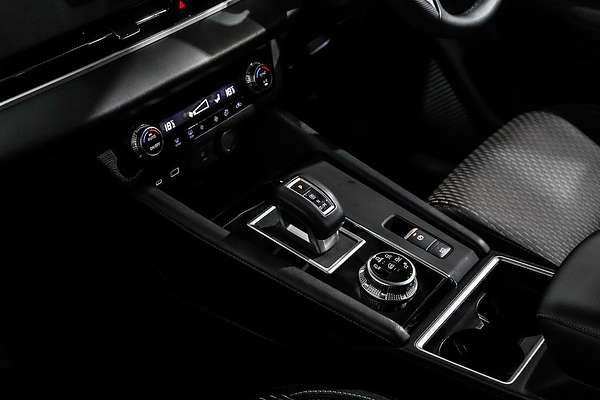 2024 Mitsubishi Outlander LS ZM