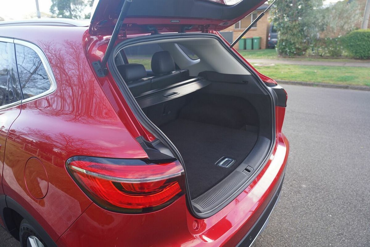 2022 MG HS Vibe SAS23