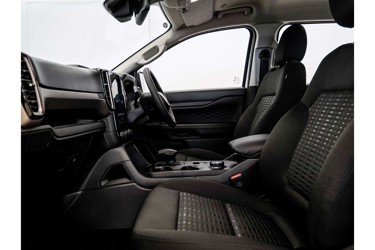 2024 Ford Everest Ambiente 2.0L
