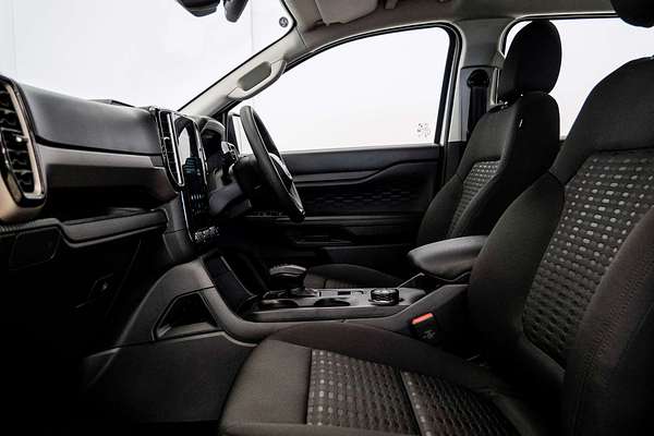 2024 Ford Everest Ambiente 2.0L