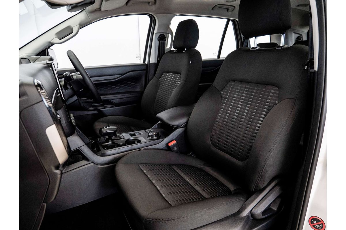 2024 Ford Everest Ambiente 2.0L