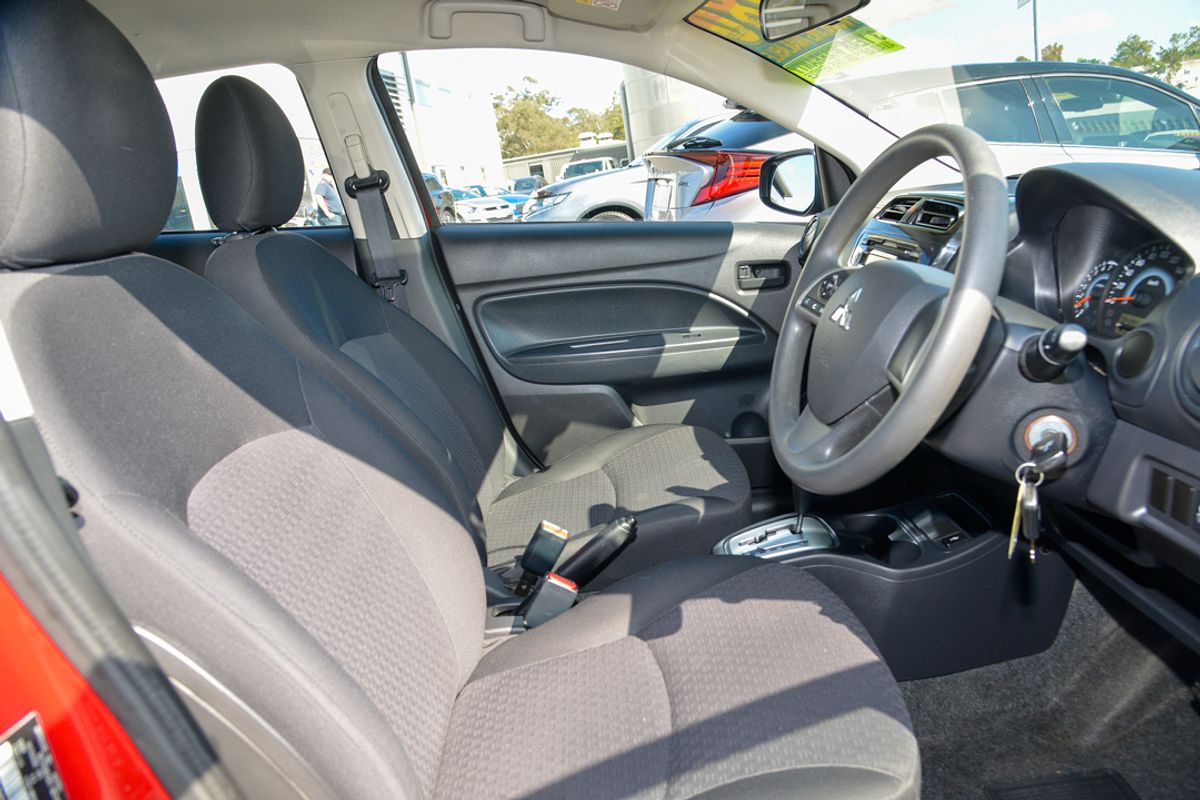 2019 Mitsubishi Mirage ES LA