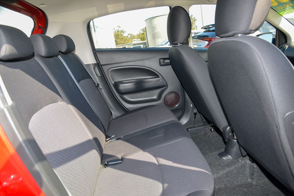 2019 Mitsubishi Mirage ES LA
