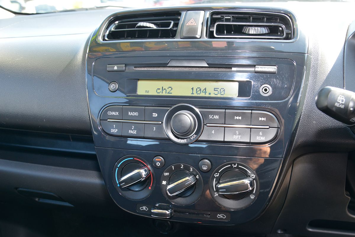 2019 Mitsubishi Mirage ES LA