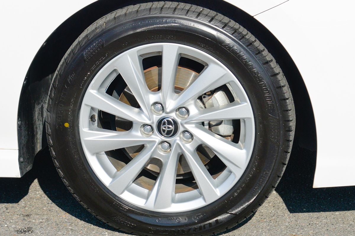 2022 Toyota Camry Ascent Sport AXVH70R