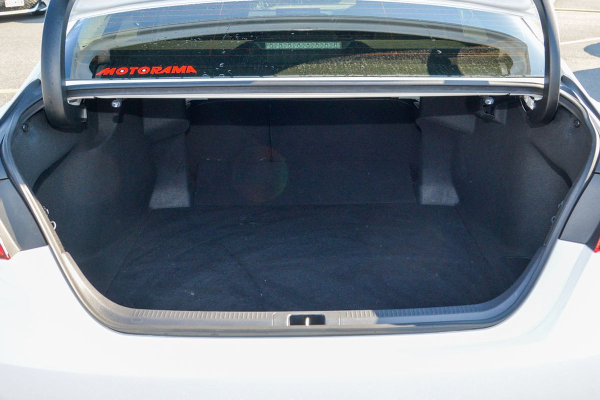2022 Toyota Camry Ascent Sport AXVH70R