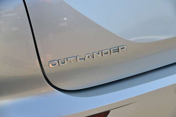 2023 Mitsubishi Outlander Exceed Tourer ZM
