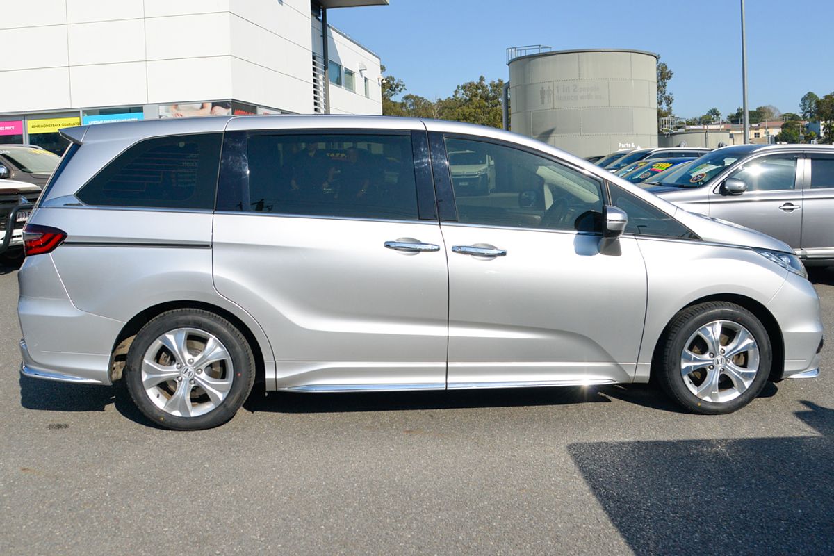 2017 Honda Odyssey VTi 5th Gen