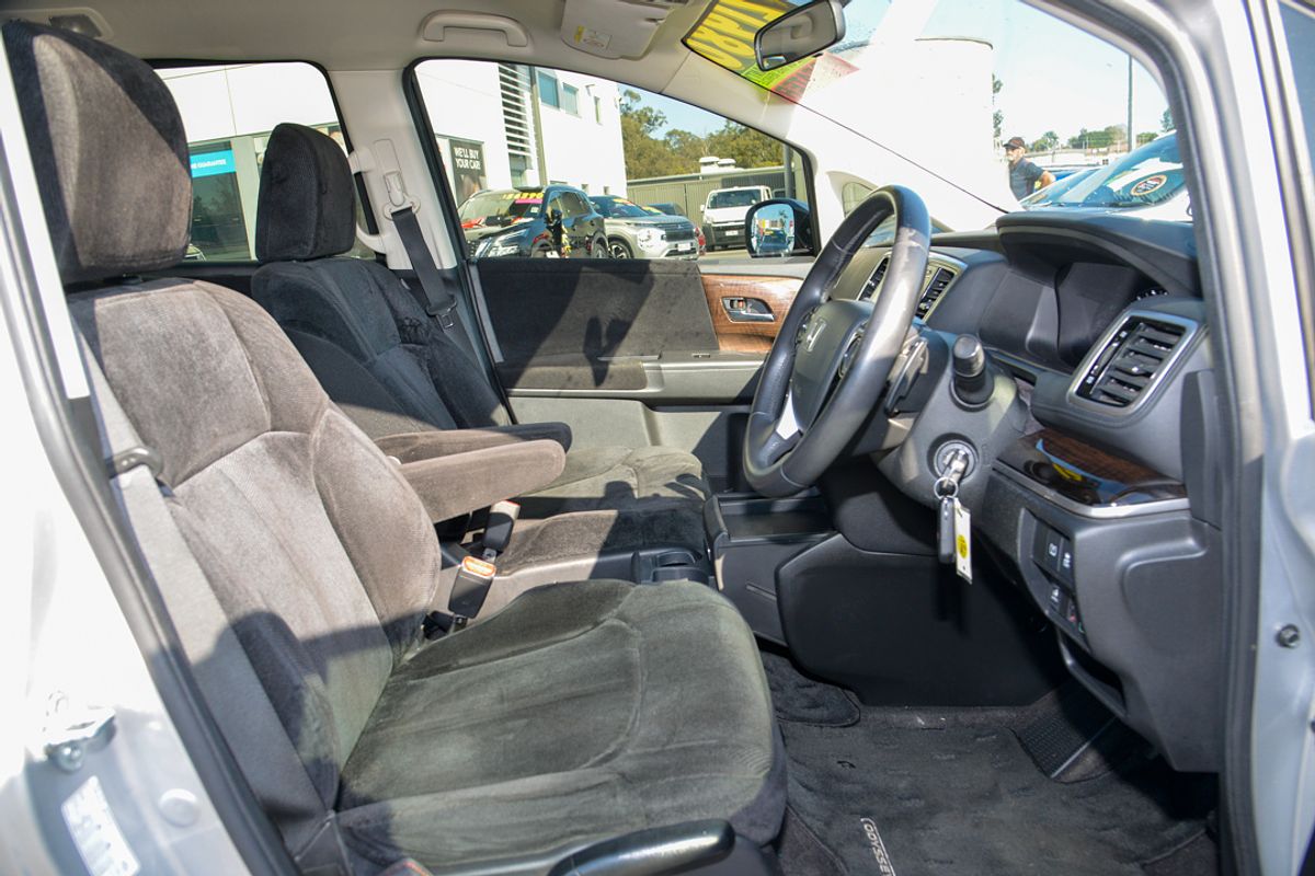 2017 Honda Odyssey VTi 5th Gen