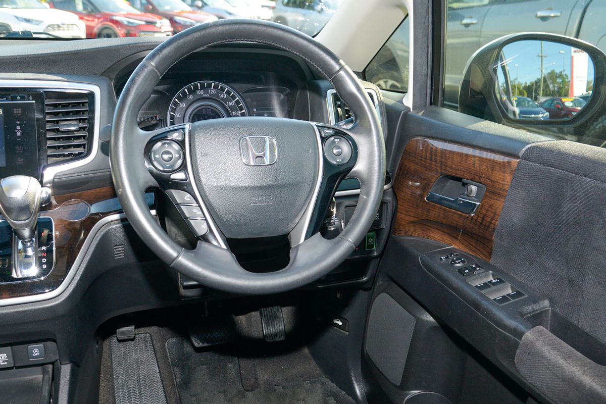 2017 Honda Odyssey VTi 5th Gen
