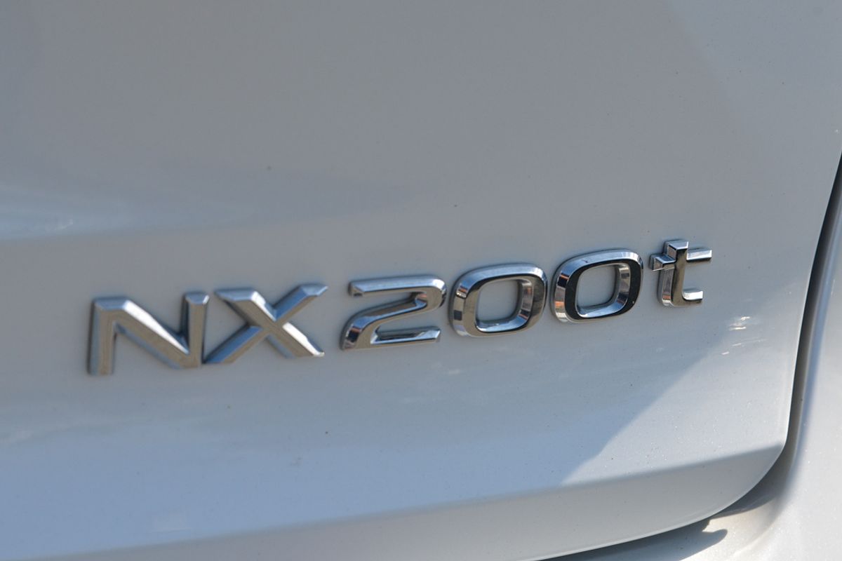 2017 Lexus NX NX200t Luxury AGZ15R
