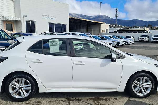 2018 Toyota Corolla Ascent Sport MZEA12R