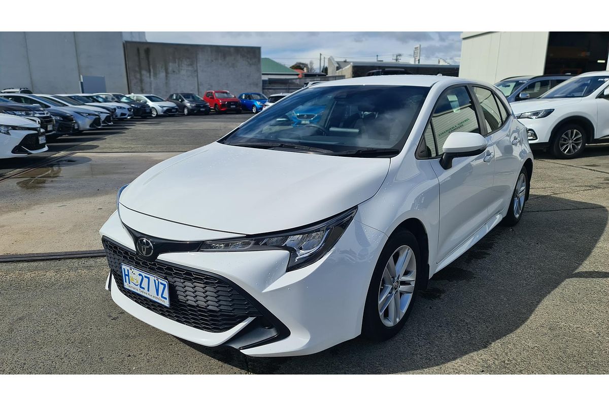 2018 Toyota Corolla Ascent Sport MZEA12R