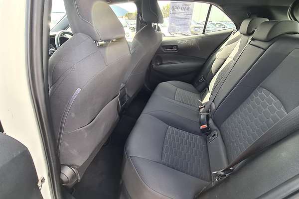 2018 Toyota Corolla Ascent Sport MZEA12R