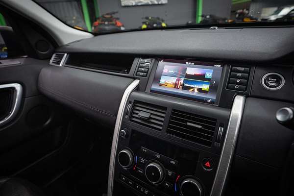 2017 Land Rover Discovery Sport TD4 150 SE L550