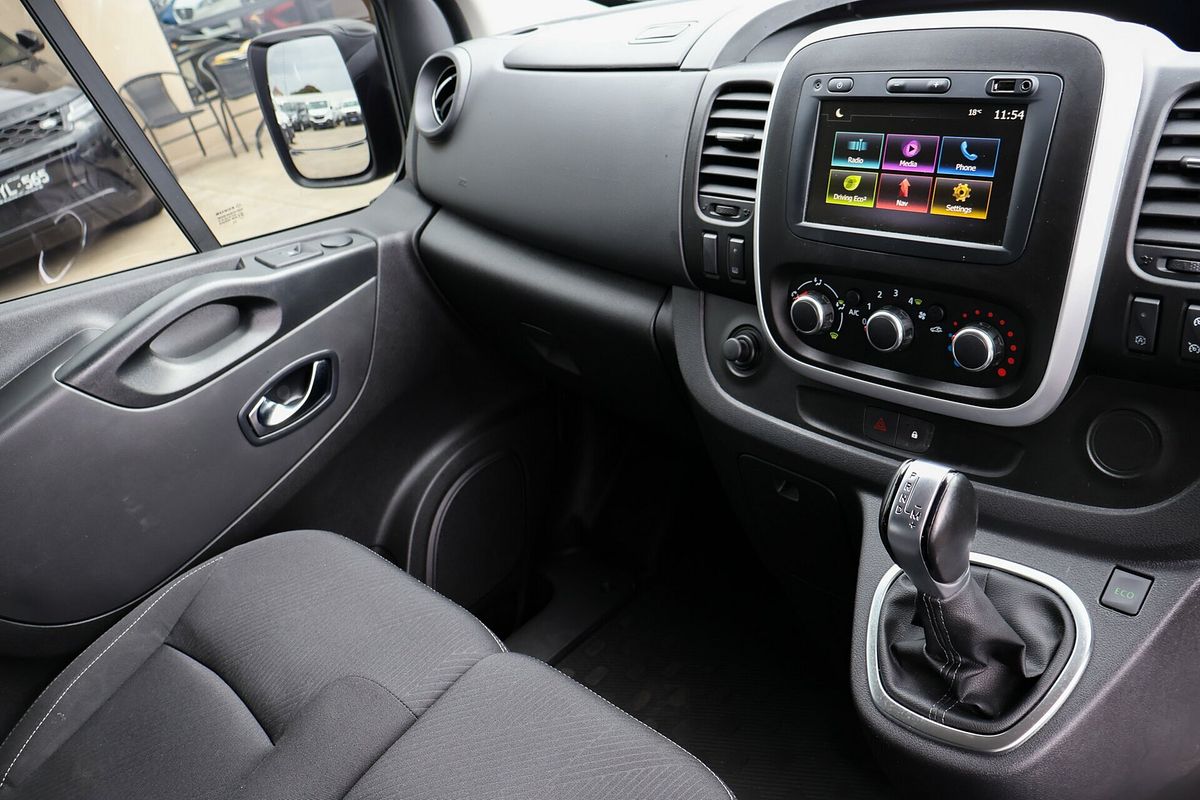 2022 Renault Trafic Premium X82 SWB