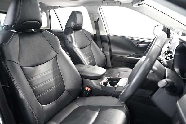 2020 Toyota RAV4 Cruiser MXAA52R