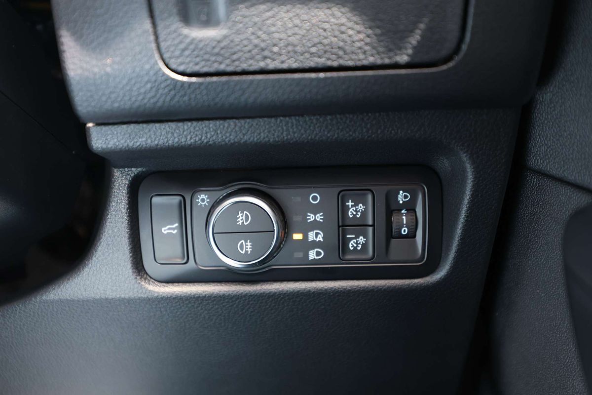 2025 Ford Everest Trend 2.0L