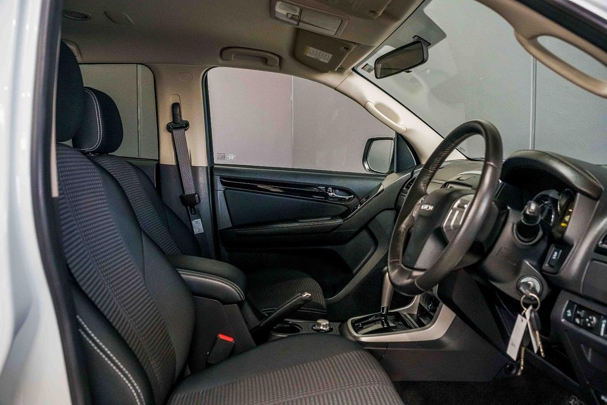 2020 Isuzu MU-X LS-U
