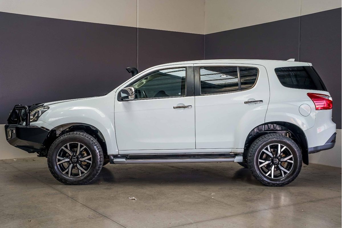 2020 Isuzu MU-X LS-U