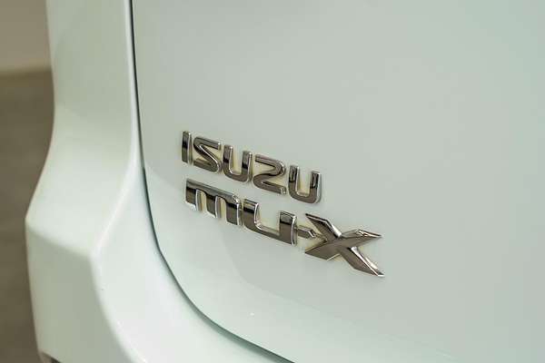 2020 Isuzu MU-X LS-U