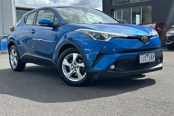 2017 Toyota C-HR NGX10R