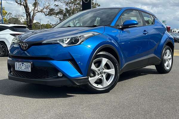 2017 Toyota C-HR NGX10R