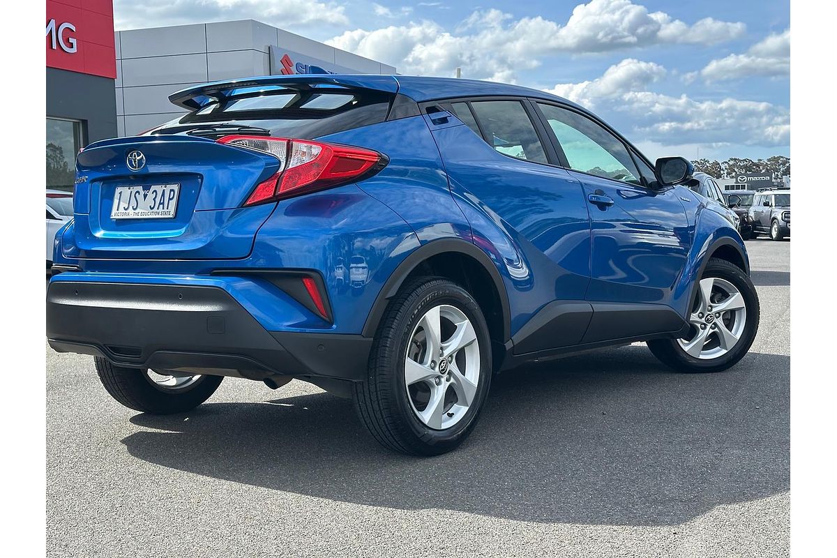 2017 Toyota C-HR NGX10R