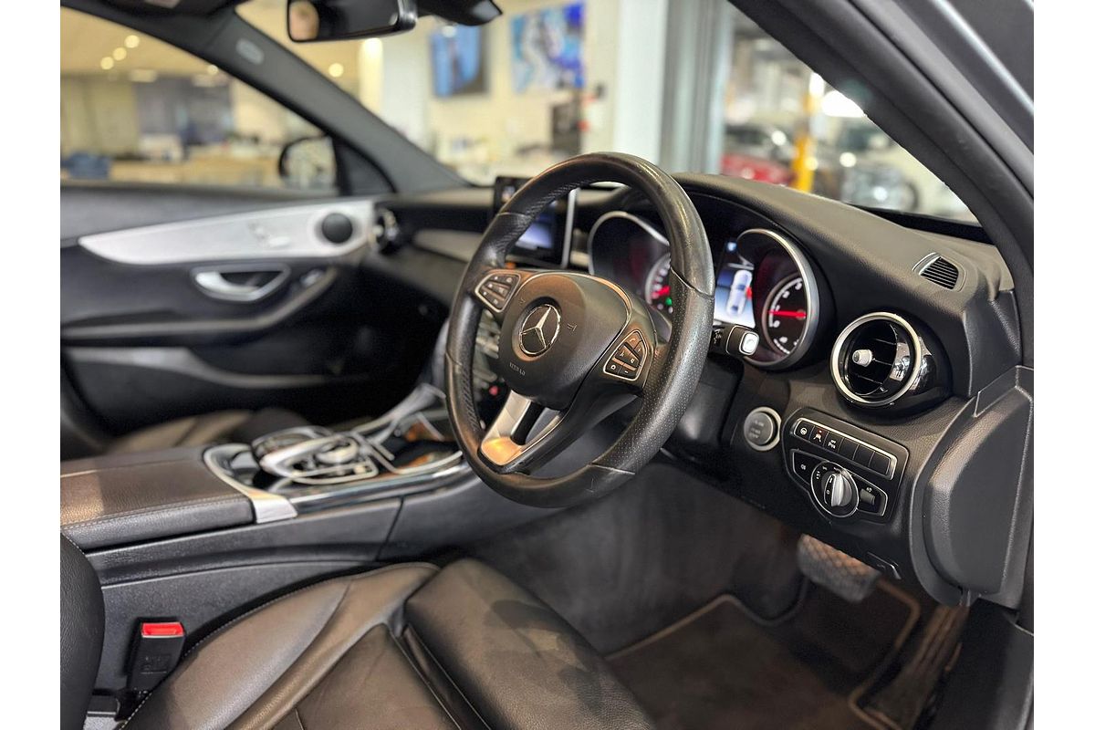2018 Mercedes-Benz C-Class C300 W205