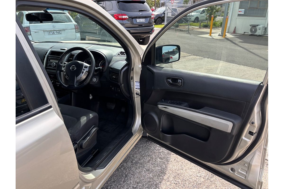 2012 Nissan X-TRAIL ST T31