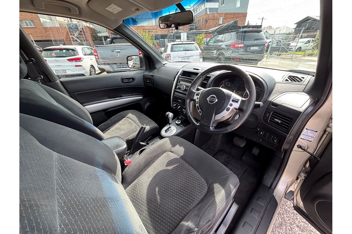 2012 Nissan X-TRAIL ST T31