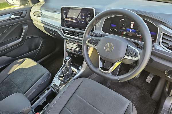 2022 Volkswagen T-Roc 110TSI Style D11