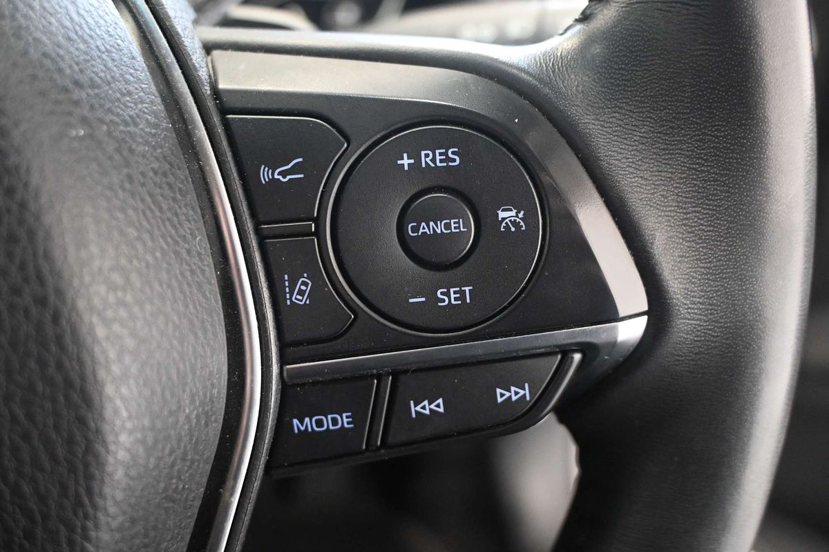 2019 Toyota Camry SX ASV70R