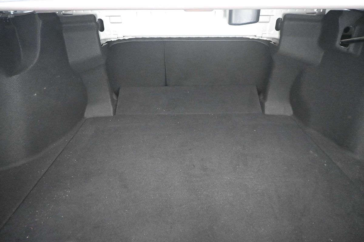 2019 Toyota Camry SX ASV70R