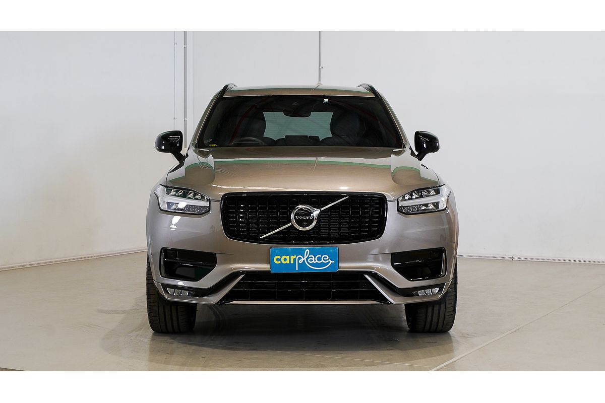 2022 Volvo XC90 B6 R-Design