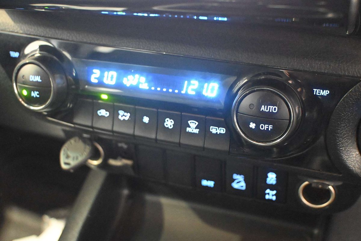 2021 Toyota Hilux SR5 GUN126R