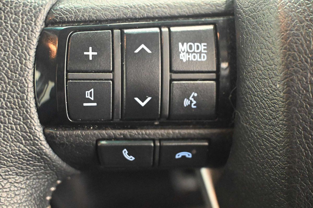 2021 Toyota Hilux SR5 GUN126R