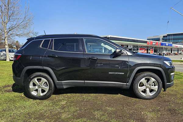 2017 Jeep Compass Longitude M6