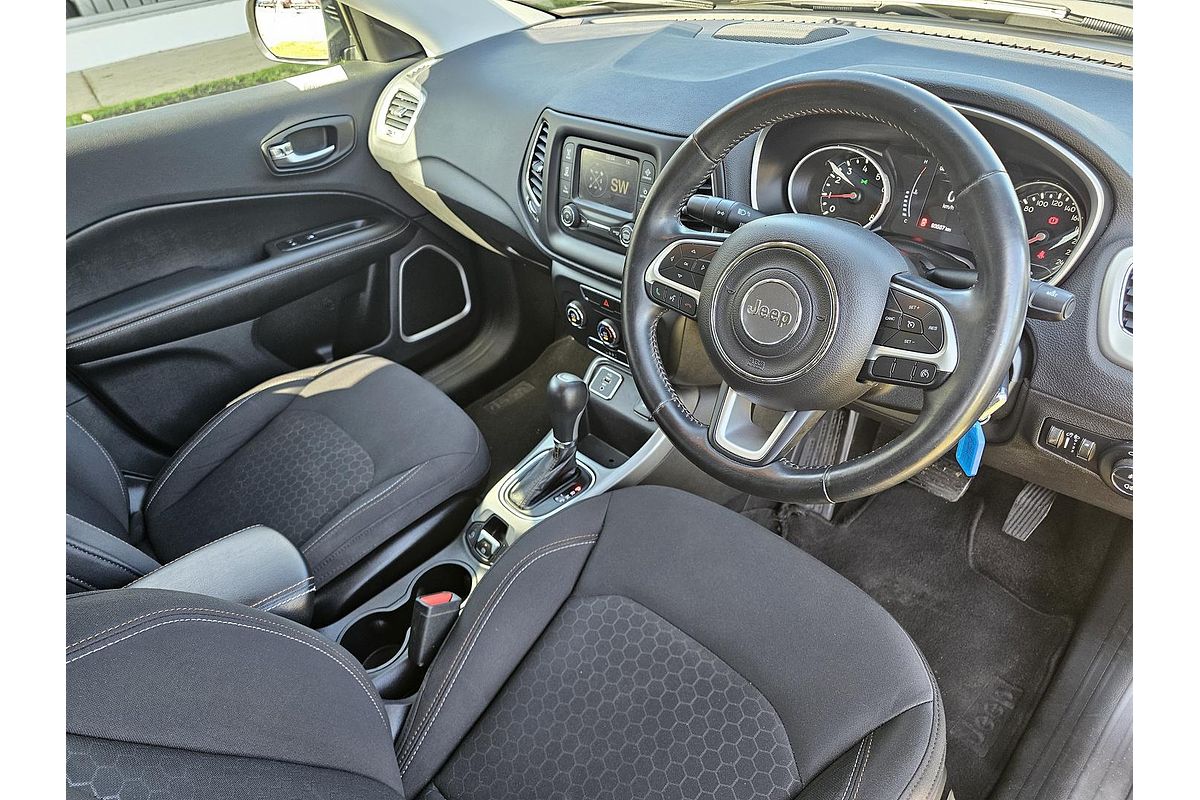 2017 Jeep Compass Longitude M6