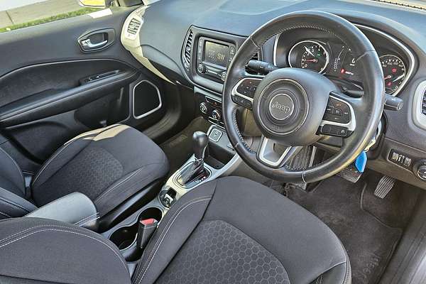2017 Jeep Compass Longitude M6