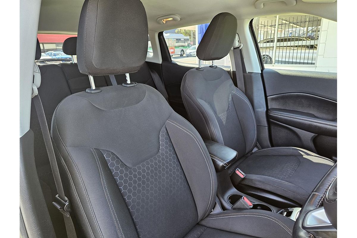 2017 Jeep Compass Longitude M6