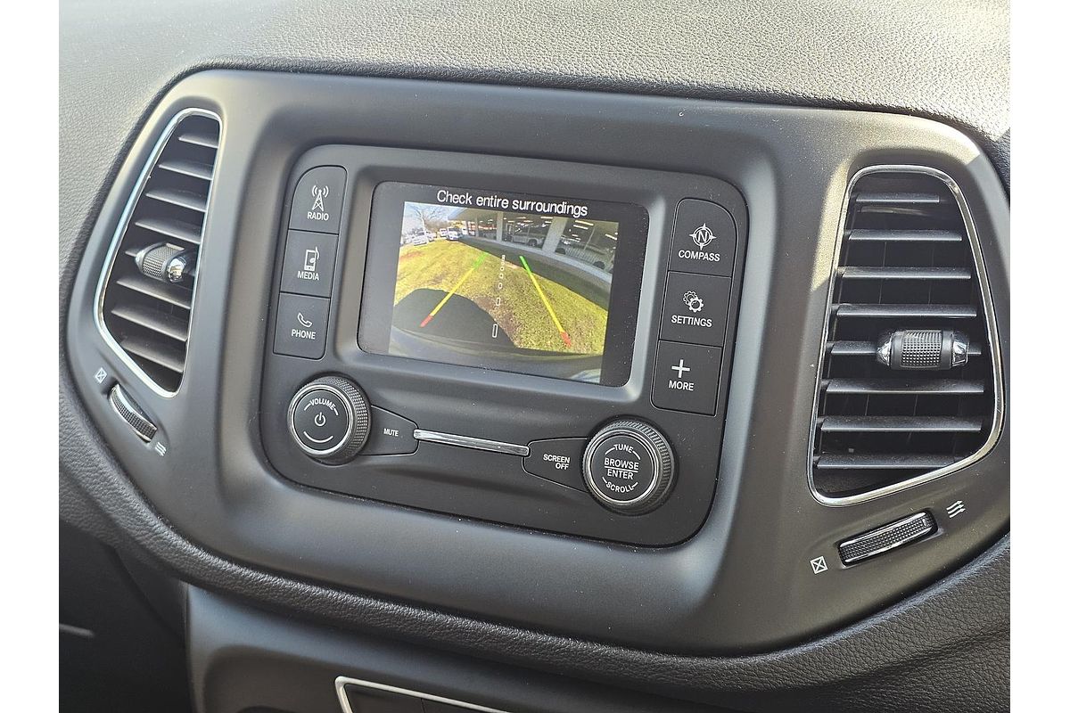 2017 Jeep Compass Longitude M6