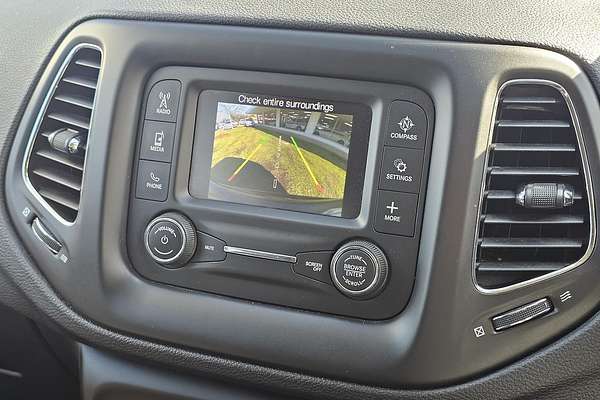 2017 Jeep Compass Longitude M6