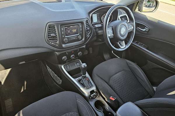 2017 Jeep Compass Longitude M6