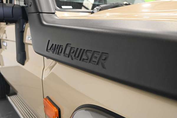 2023 Toyota Landcruiser GXL VDJ79R