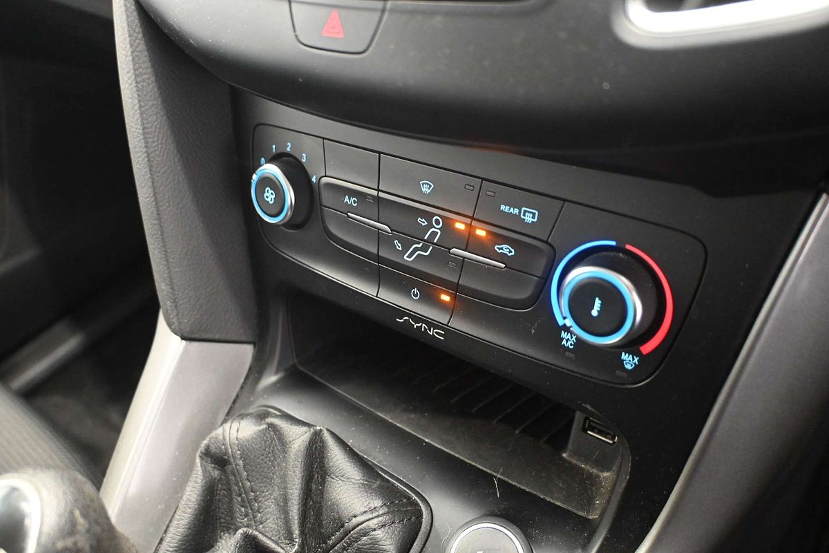 2015 Ford Focus TREND LZ