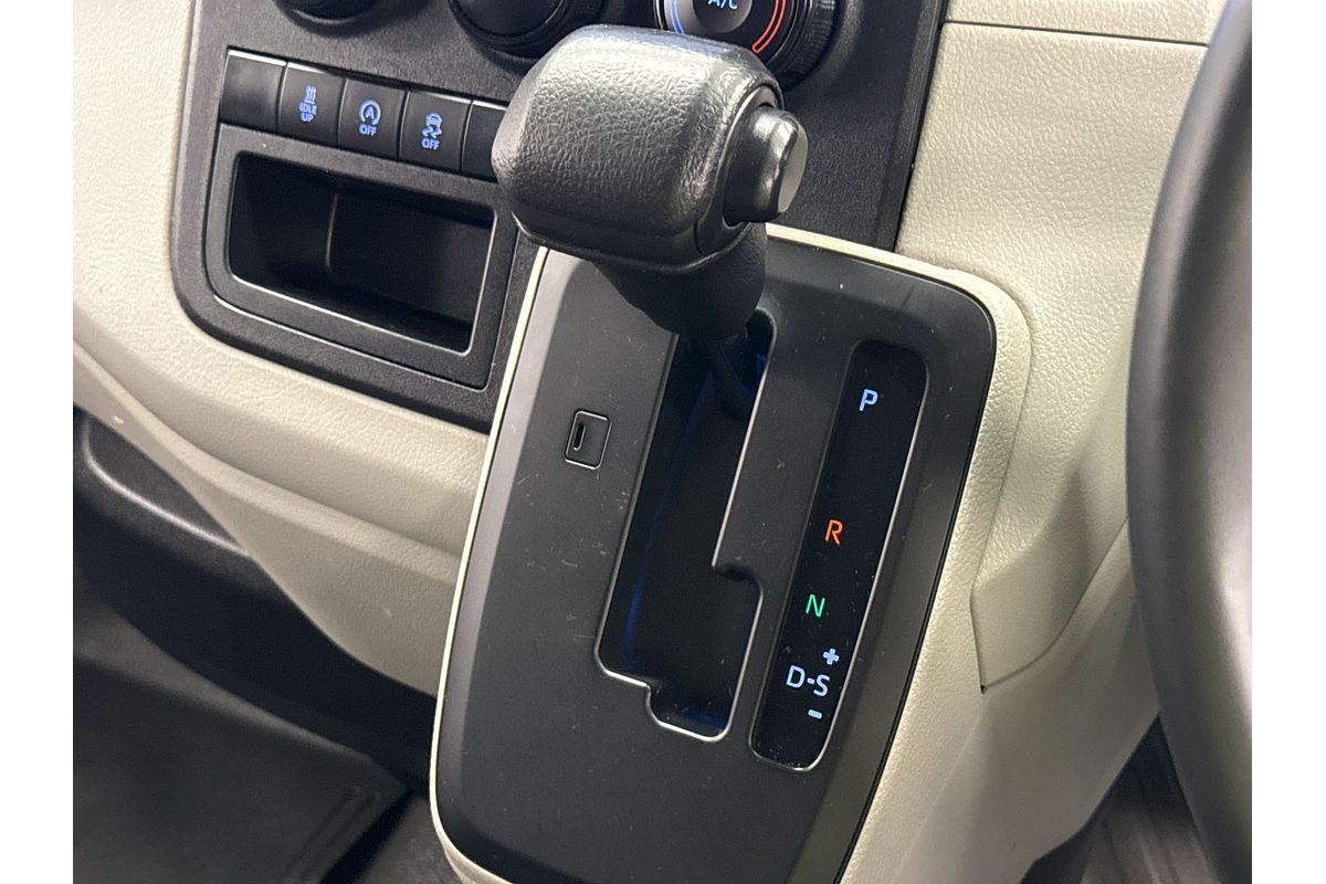 2019 Toyota Hiace GDH300R LWB